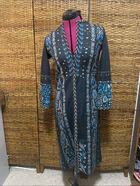 EUC W Brand made in India Dark blue gold sequin sweater dress 6